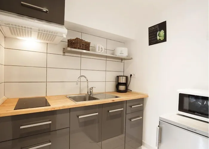 Tilou Location - Giens - Proche Des Plages Et Du Villages