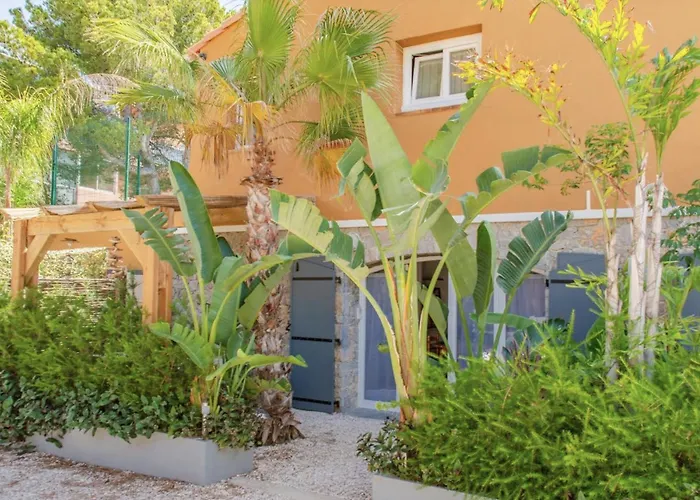 Tilou Location - Giens - Proche Des Plages Et Du Villages Hyères