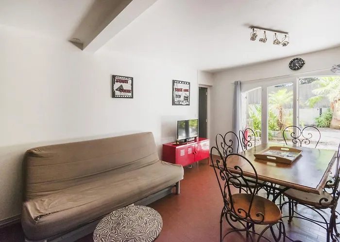 Tilou Location - Giens - Proche Des Plages Et Du Villages Lejlighed