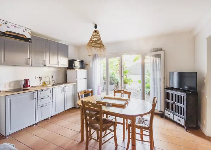 Tilou Location - Giens - Proche Des Plages Et Du Villages Lejlighed